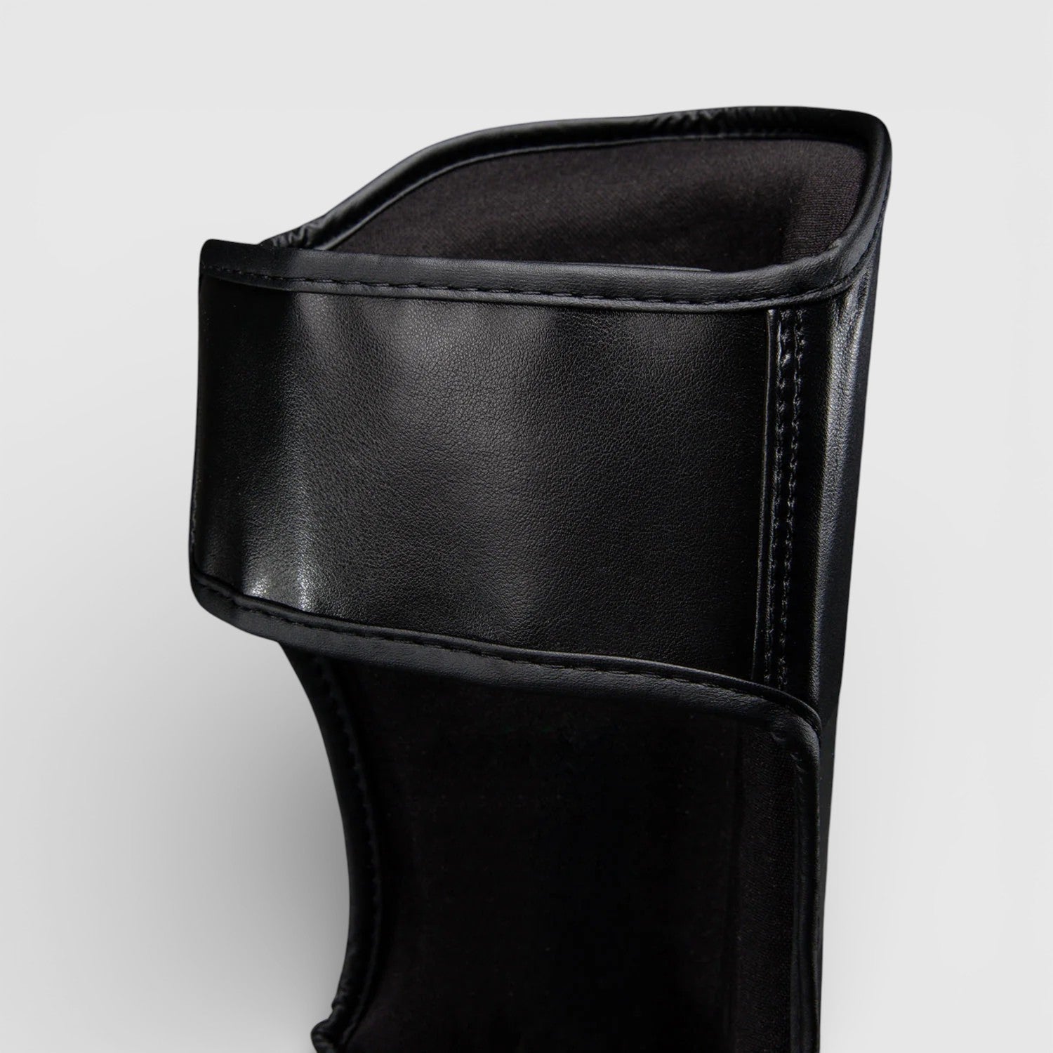 RINGHORNS by Venum Charger Legg og vristbeskytter - Combat Store AS