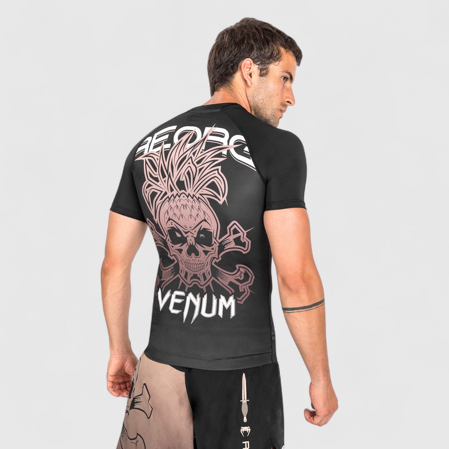VENUM REORG Rashguard - kort arm svart - CombatStore.no