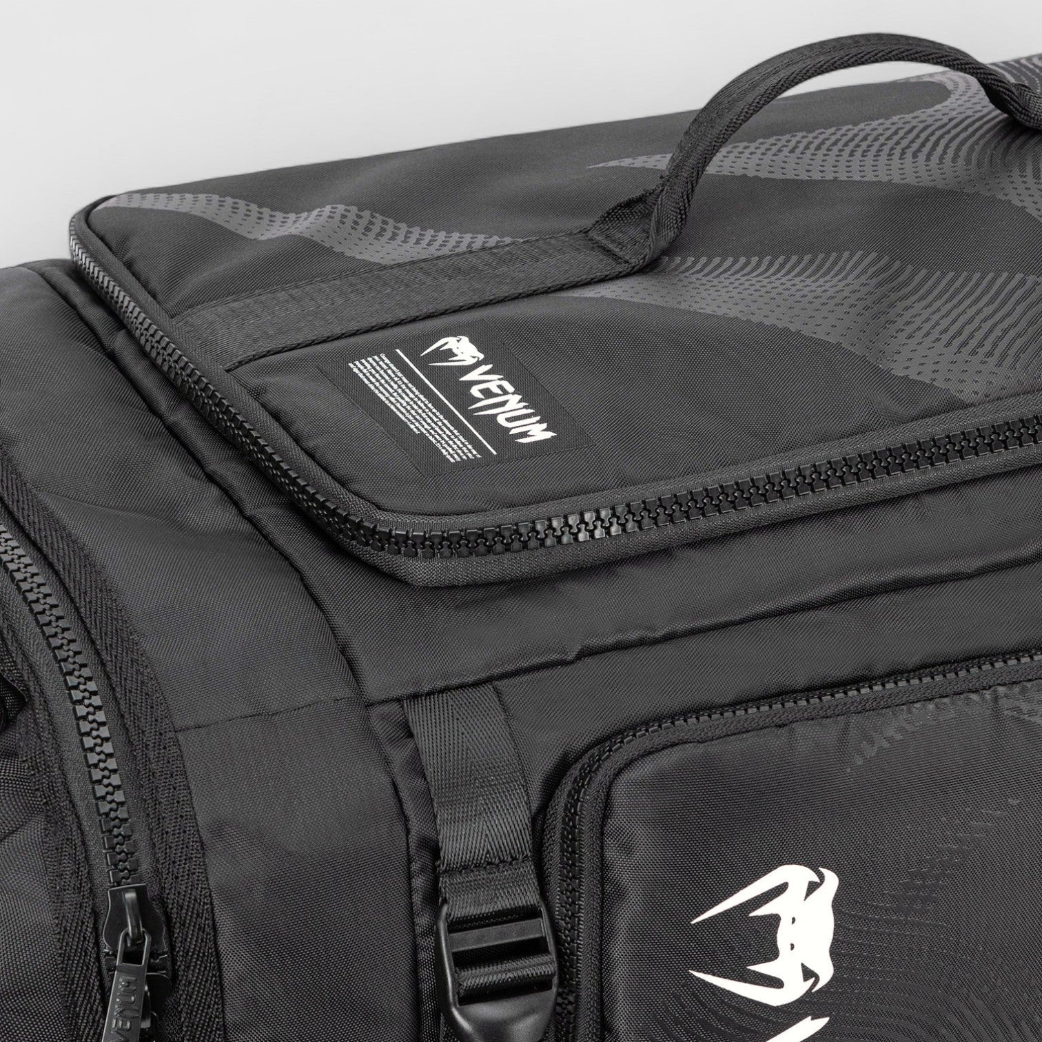 VENUM Shockwave Sportsbag og ryggsekk - Combat Store AS