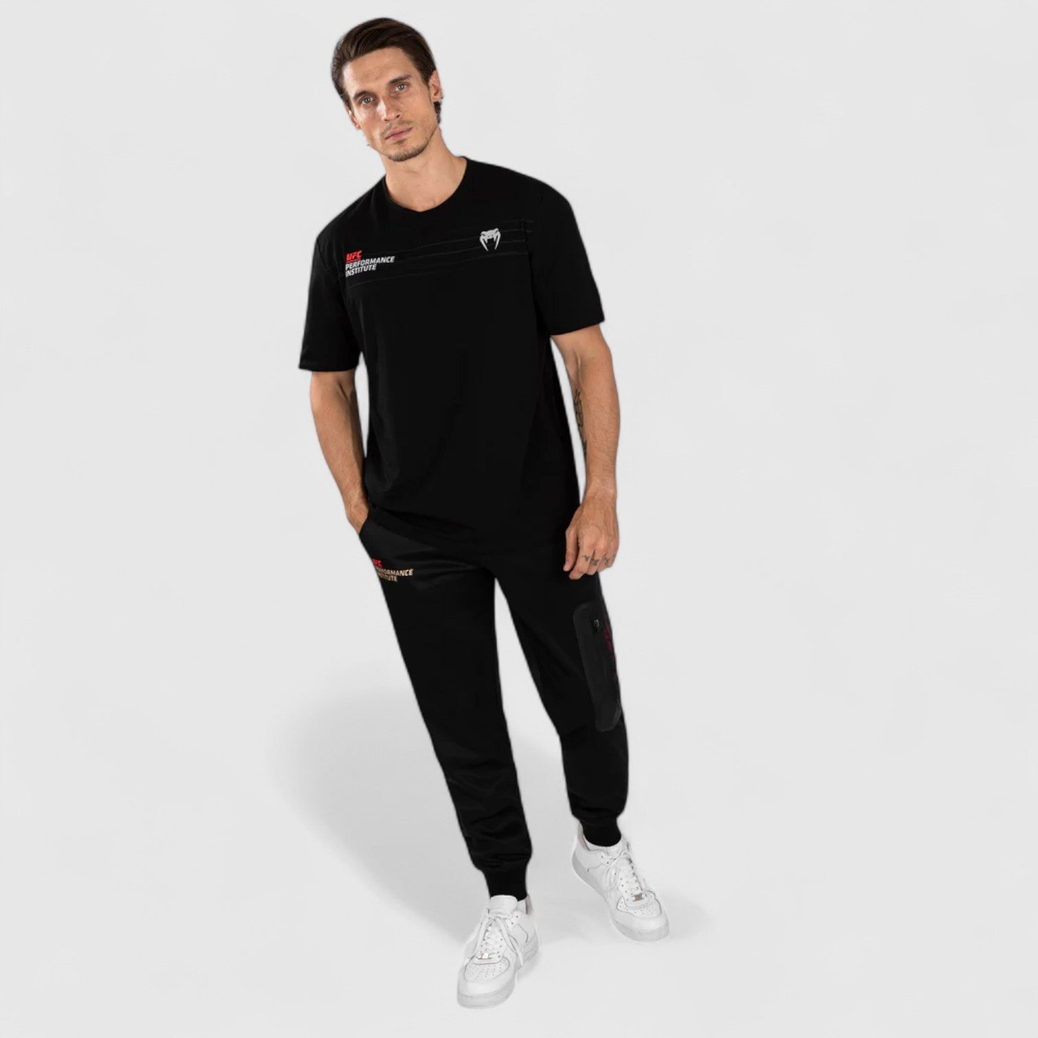 VENUM UFC Performance Institute 2.0 T - skjorte Svart - CombatStore.no