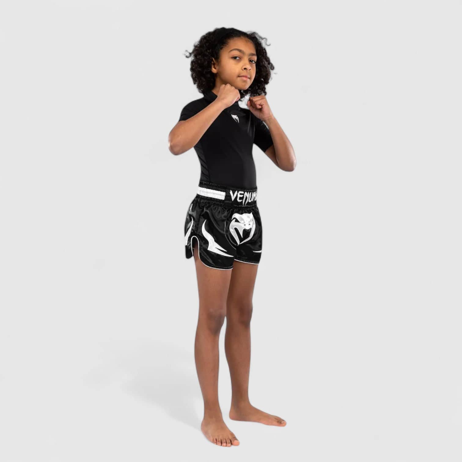 Svarte VENUM Inferno Muay Thai-shorts for barn med flammer