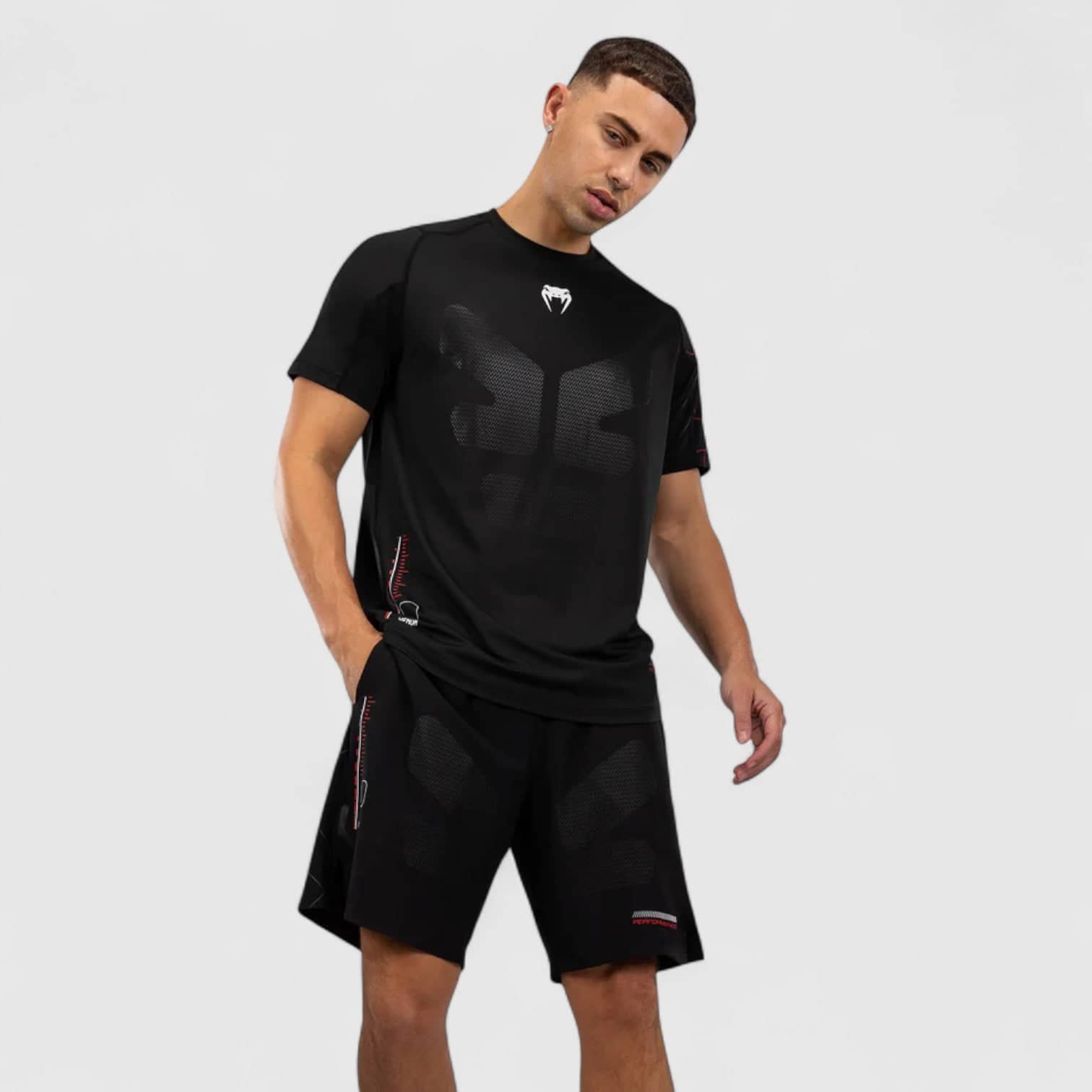 Svart og rød VENUM Tactical XT Dry-Tech T-skjorte med sublimert grafikk