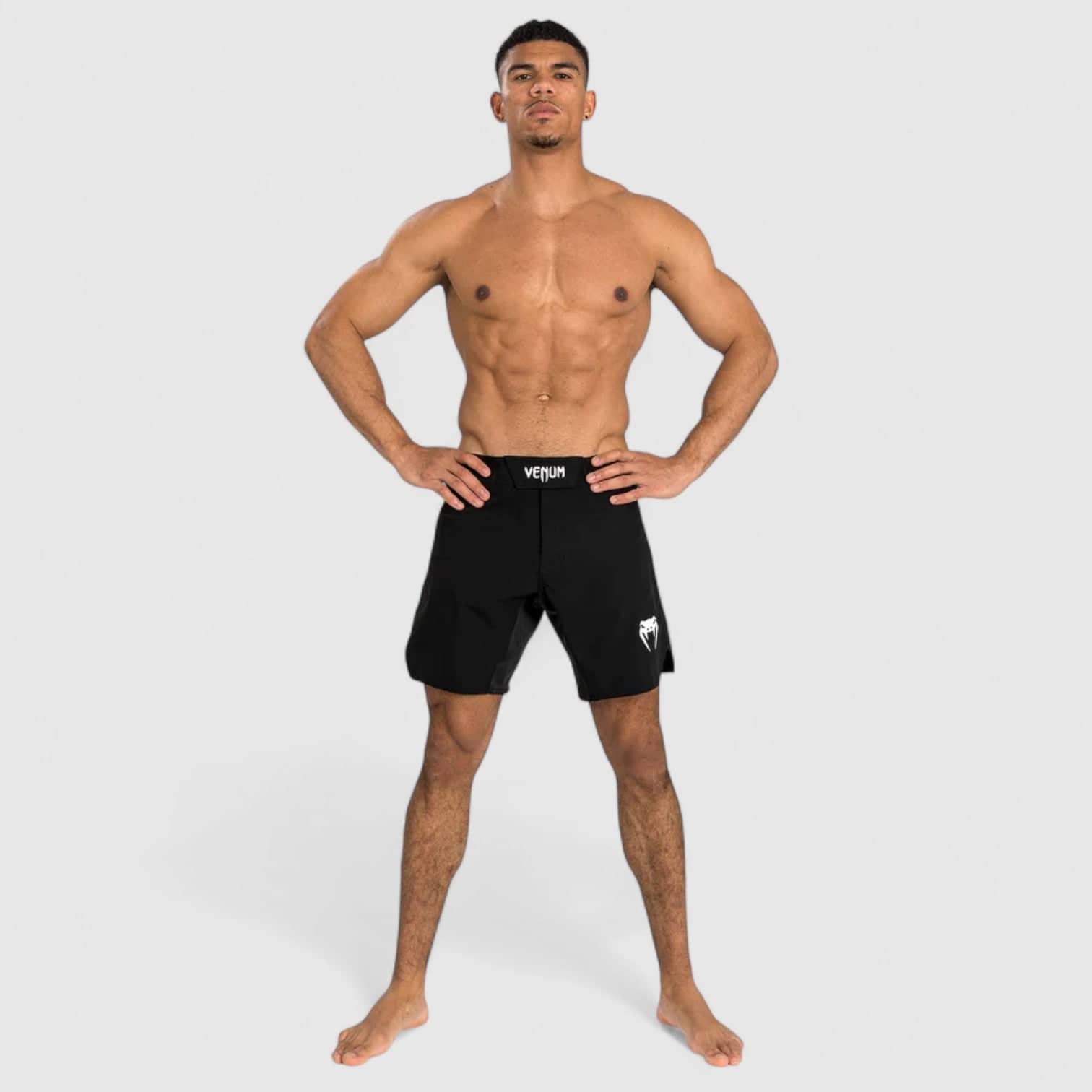 Venum Contender fightshorts med logo på venstre lår