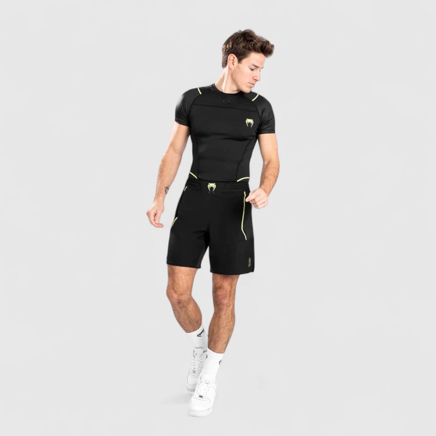 Venum Fusion 2.0 fightshorts med neongule detaljer