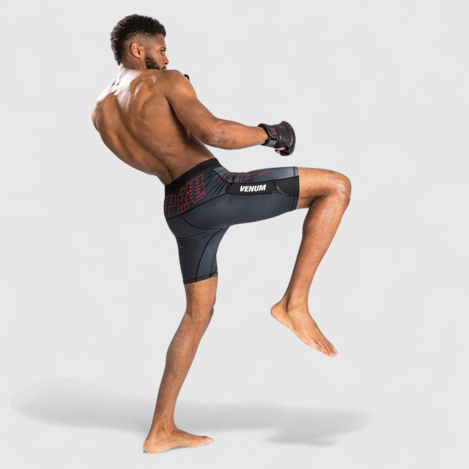 Svarte VENUM Okinawa 3.0 Vale Tudo-shorts