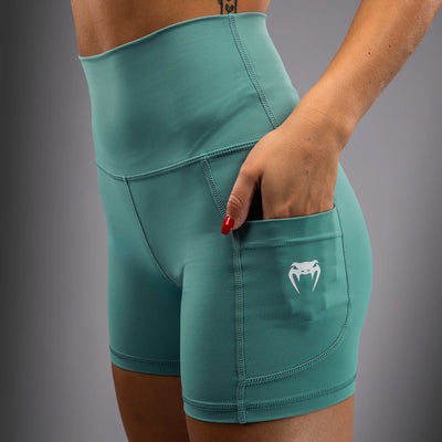 Essential Bike Shorts Dame Aqua Green – høytlivet komprimerende treningsshorts 3