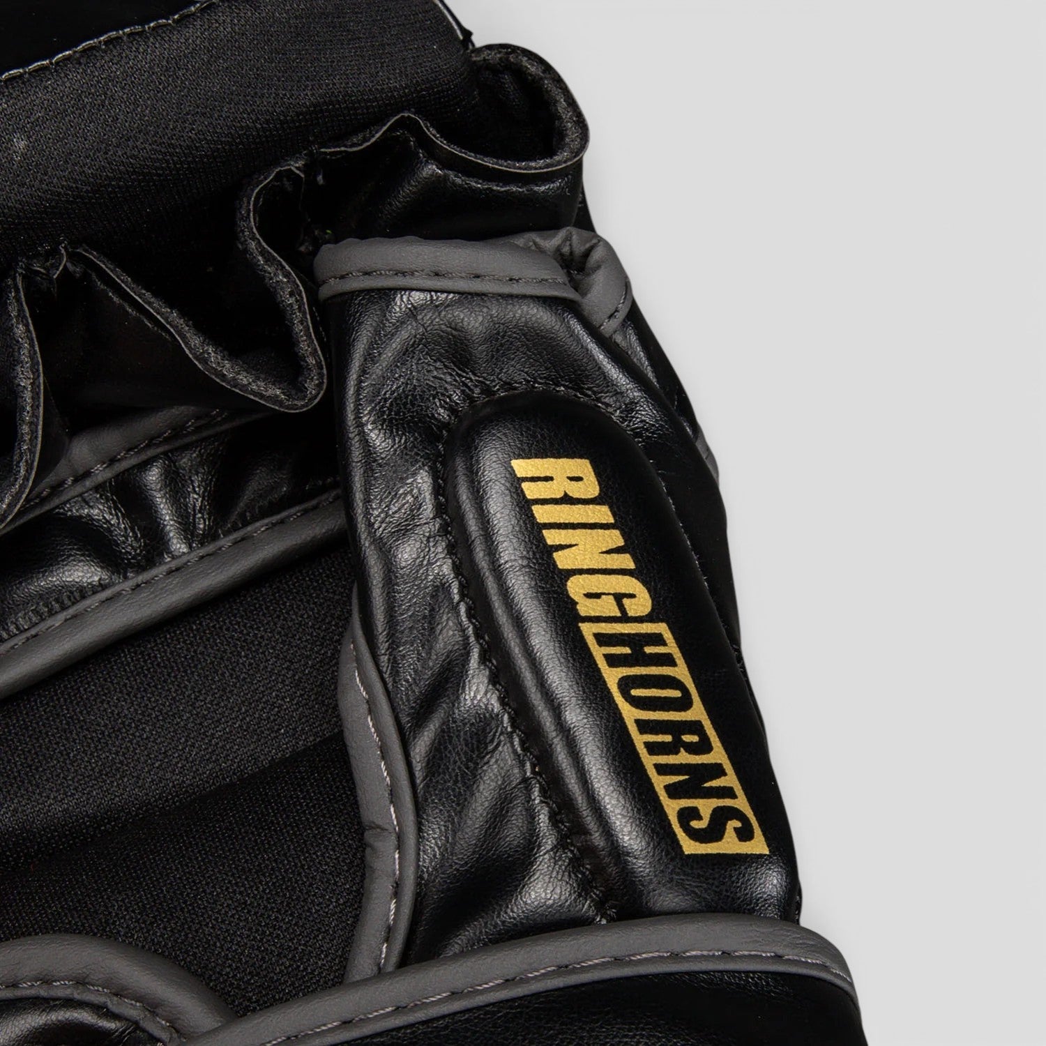 RINGHORNS by Venum Charger MMA sparringshansker - Combat Store AS