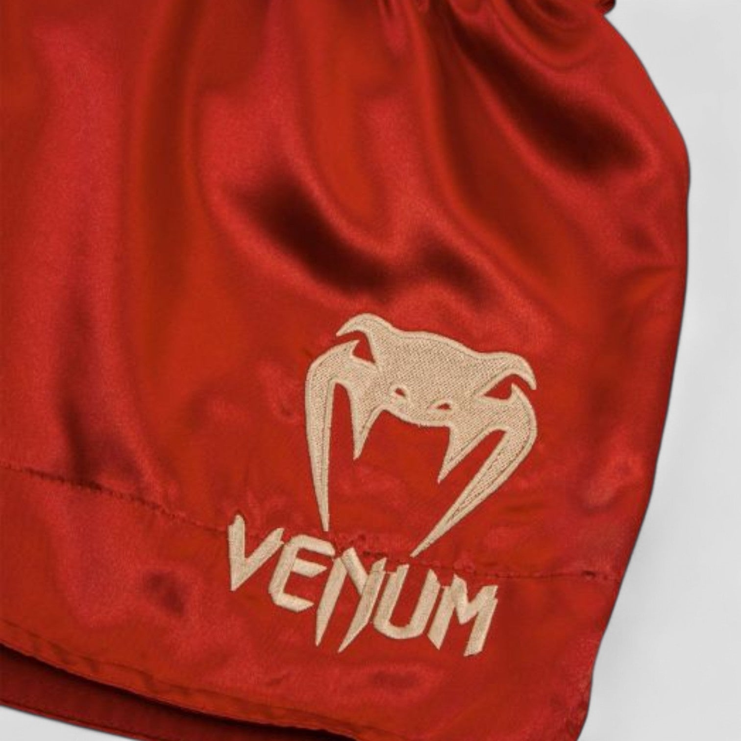 VENUM Classic Muay Thai shorts – klassiske shorts for trening og konkurranse - CombatStore.no