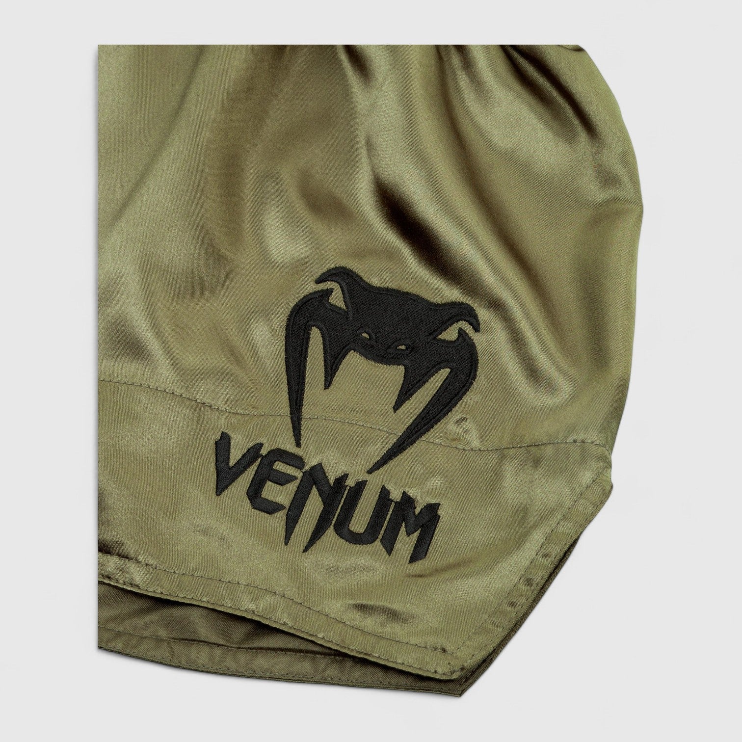 VENUM Classic Muay Thai shorts – klassiske shorts for trening og konkurranse - CombatStore.no