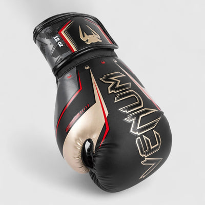 VENUM Elite EVO Boksehansker PRO Sort/Gull/Rød - CombatStore.no