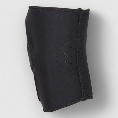 VENUM Kontact Gel Knebeskytter - Svart/Hvit - CombatStore.no