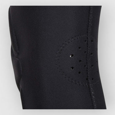 VENUM Kontact Gel Knebeskytter - Svart/Hvit - CombatStore.no