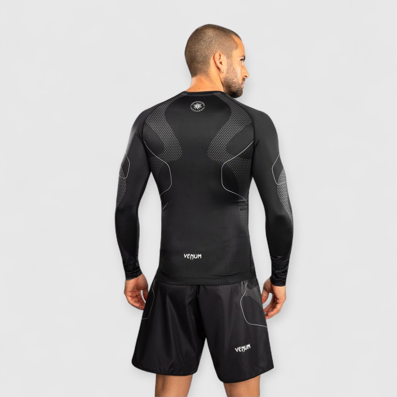 VENUM Nexus Rashguard med lange ermer - CombatStore.no