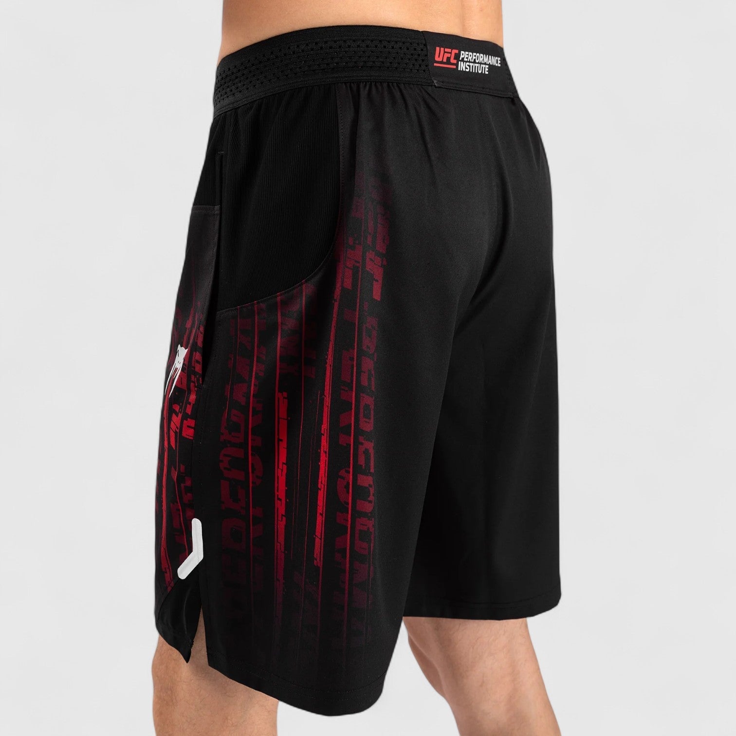 VENUM Performance Institute 2.0 Shorts - CombatStore.no