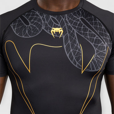 VENUM Serpenti Rashguard med lange ermer - CombatStore.no