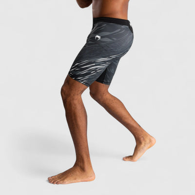 VENUM UFC Fusion Fight Night Vale Tudo Fight Shorts Svart - CombatStore.no