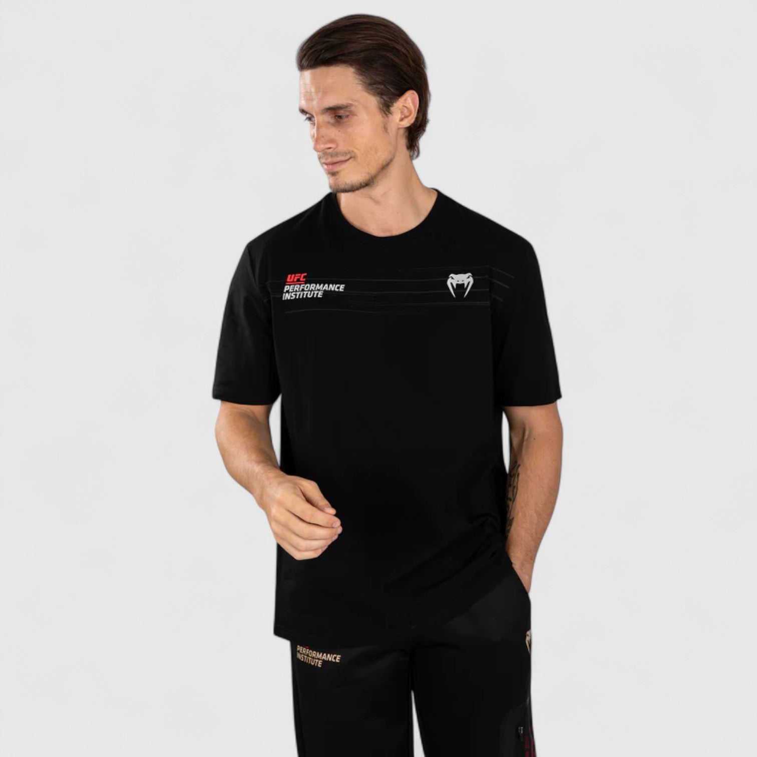 VENUM UFC Performance Institute 2.0 T - skjorte Svart - CombatStore.no